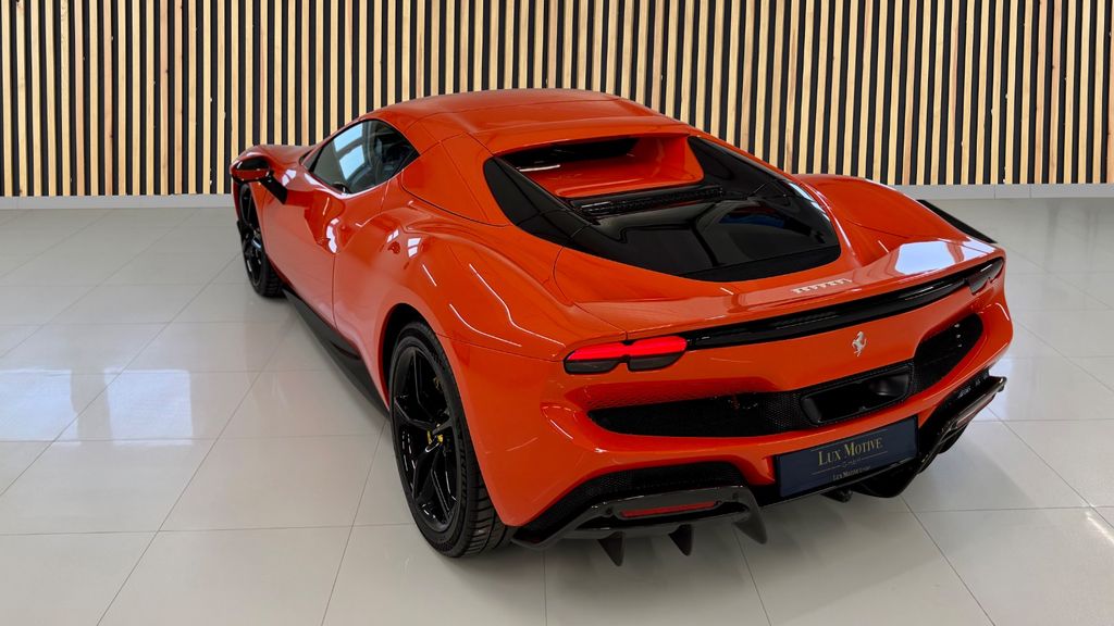 Ferrari 296 GTS 2025