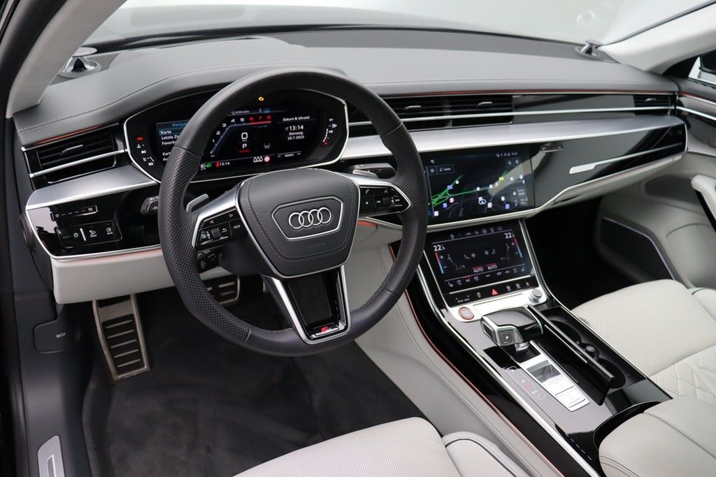 Audi S8 2023