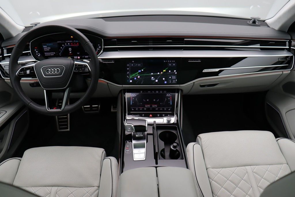 Audi S8 2023