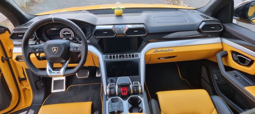 Lamborghini Urus 2020