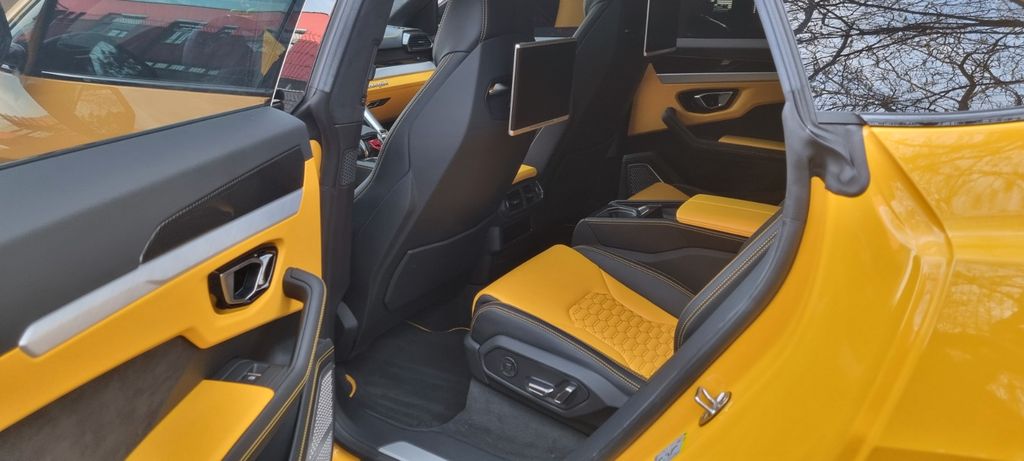 Lamborghini Urus 2020