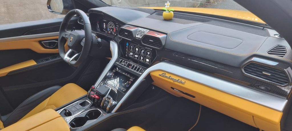 Lamborghini Urus 2020