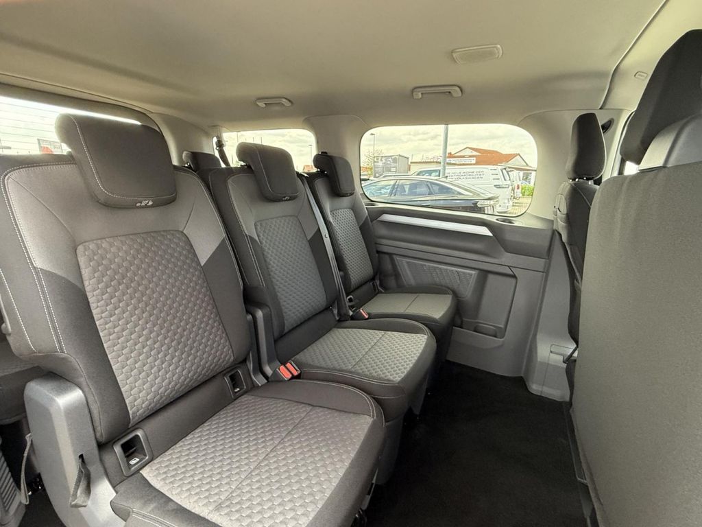 Volkswagen T7 Caravelle 2025