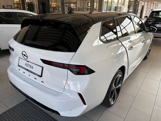 Opel Astra 2025
