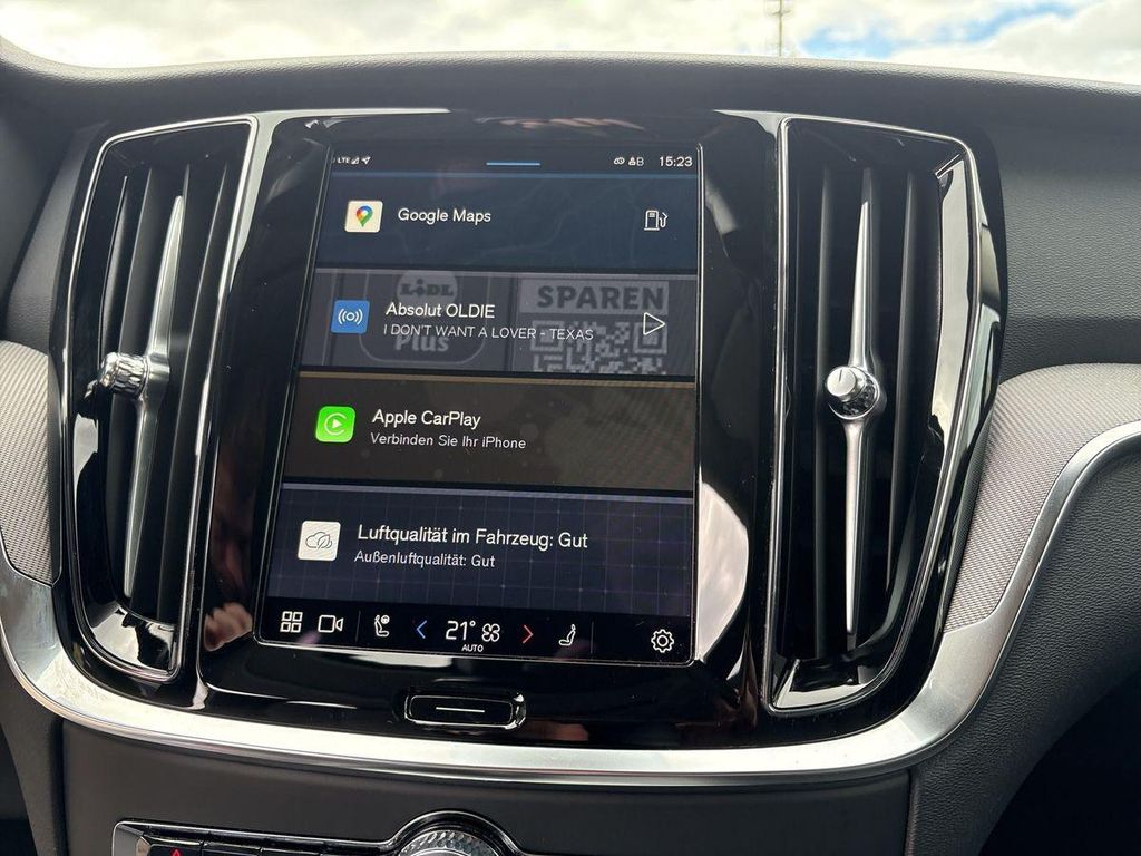 Volvo V60 2024