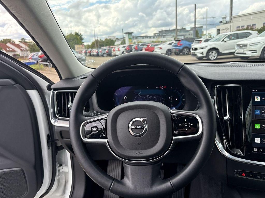 Volvo V60 2024