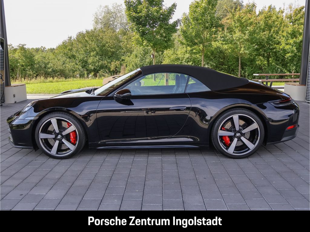 Porsche 992 2025