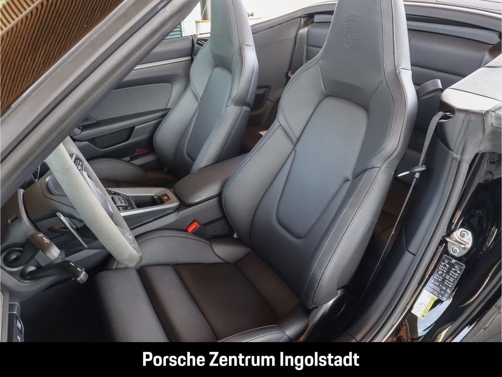 Porsche 992 2025