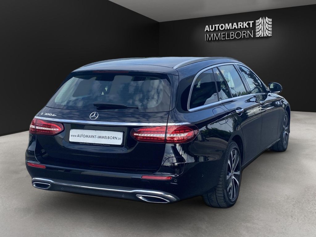 Mercedes-Benz E 300 2022