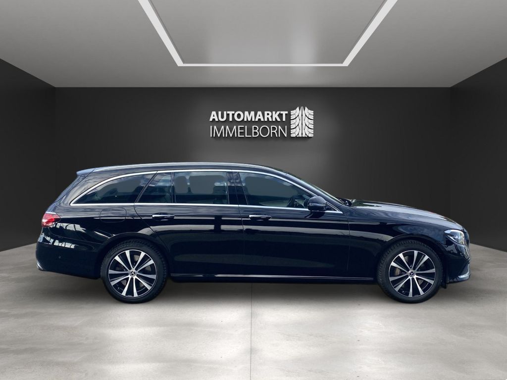 Mercedes-Benz E 300 2022