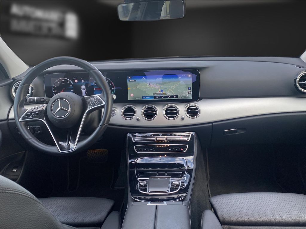 Mercedes-Benz E 300 2022