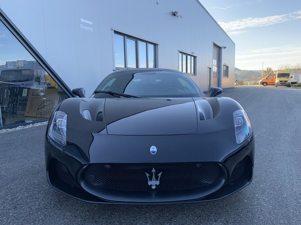 Maserati MC20 2021