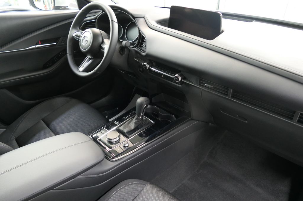 Mazda CX-30 2025