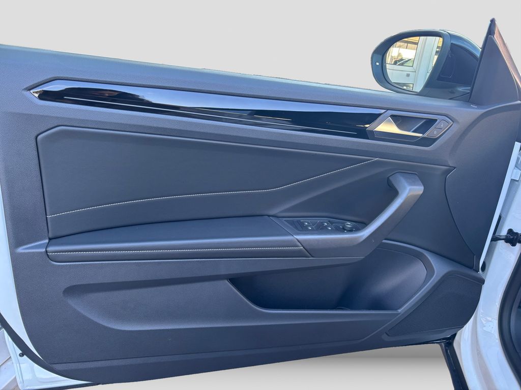 Volkswagen T-Roc 2025