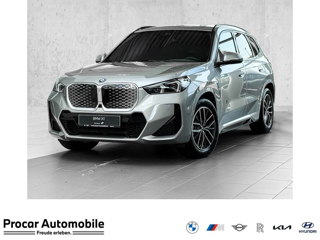 BMW iX1 2025