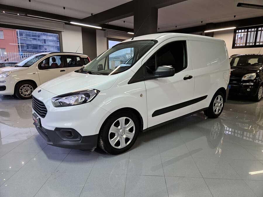 Ford Transit Courier 2021