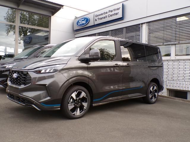 Ford Tourneo Custom 2025