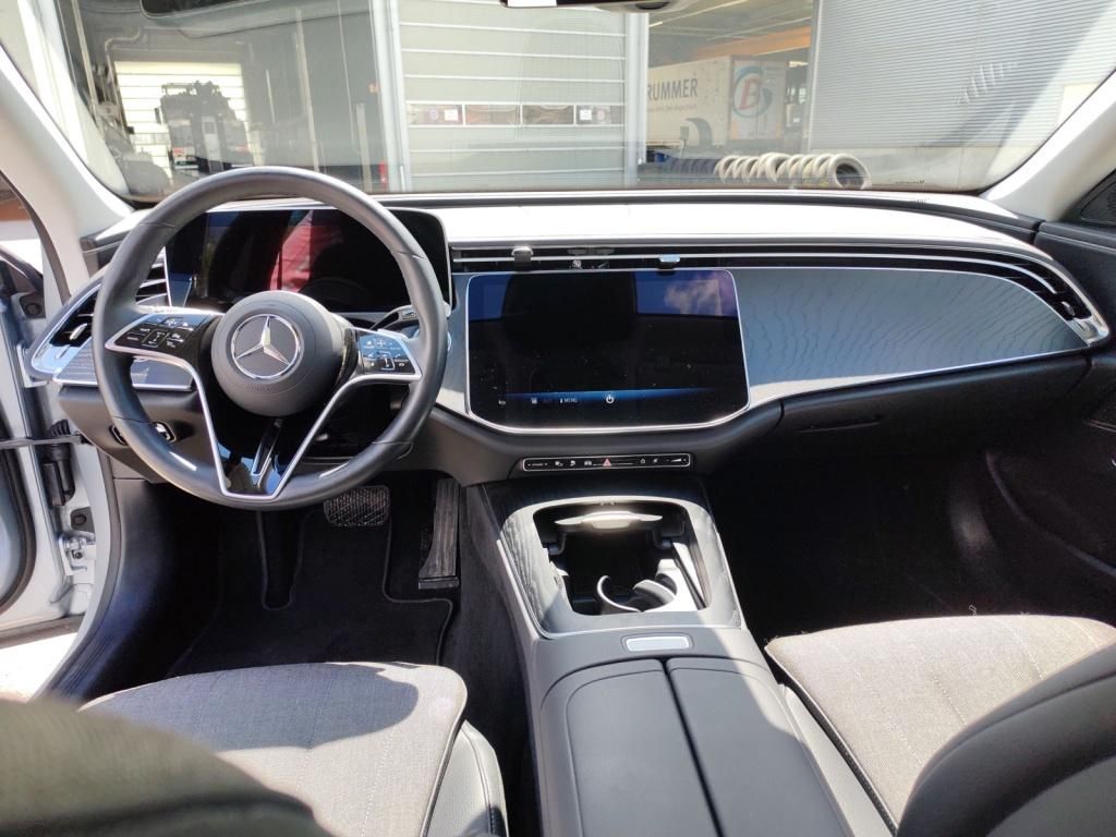 Mercedes-Benz E 300 2024