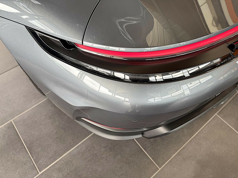 Porsche 992 2025