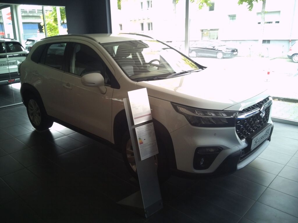 Suzuki (SX4) S-Cross 2025