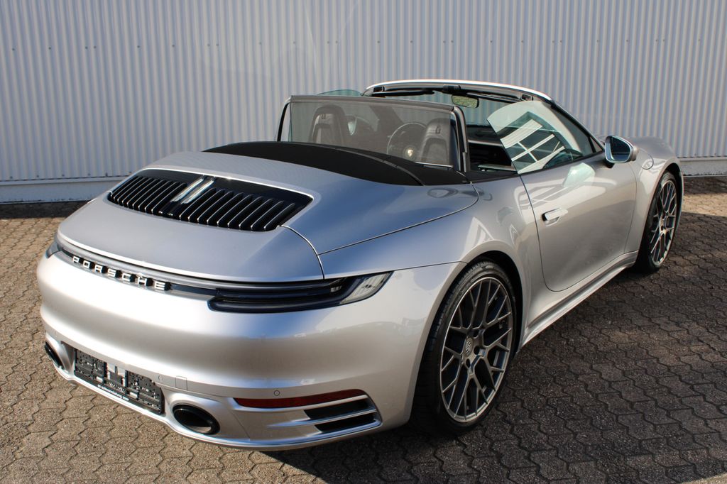 Porsche 992 2023