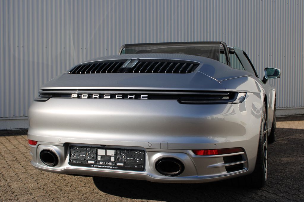 Porsche 992 2023