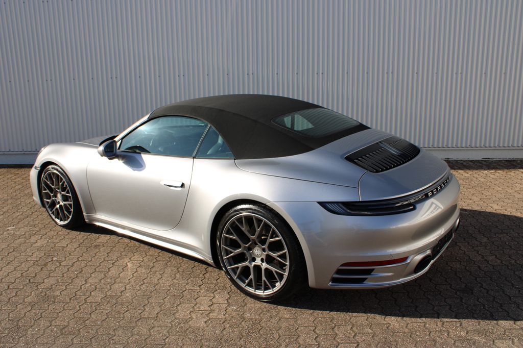 Porsche 992 2023