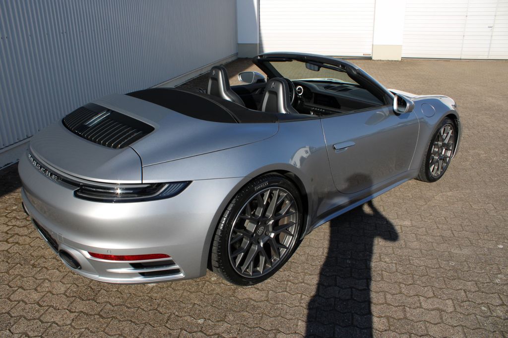 Porsche 992 2023