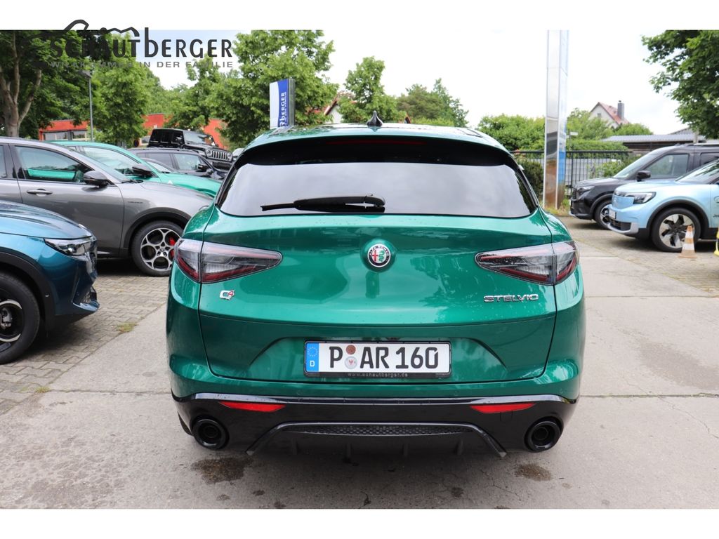 Alfa Romeo Stelvio 2025