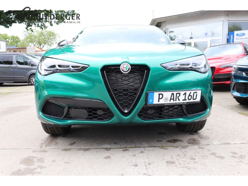 Alfa Romeo Stelvio 2025