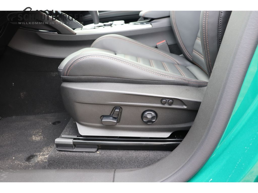 Alfa Romeo Stelvio 2025
