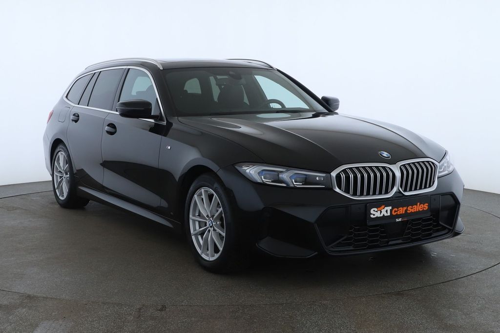 BMW 330 2023