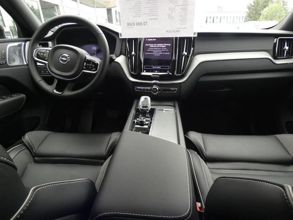 Volvo XC60 2025