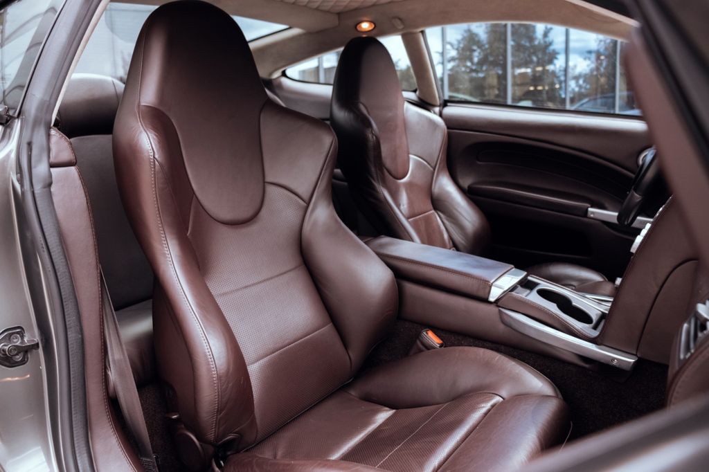 Aston Martin Vanquish 2006