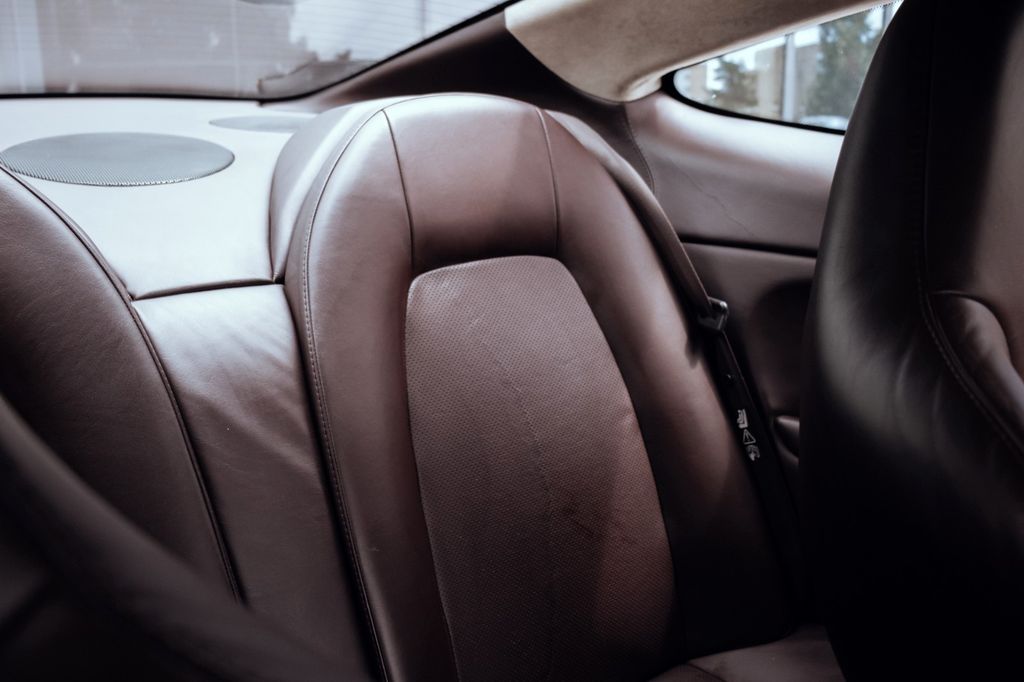 Aston Martin Vanquish 2006