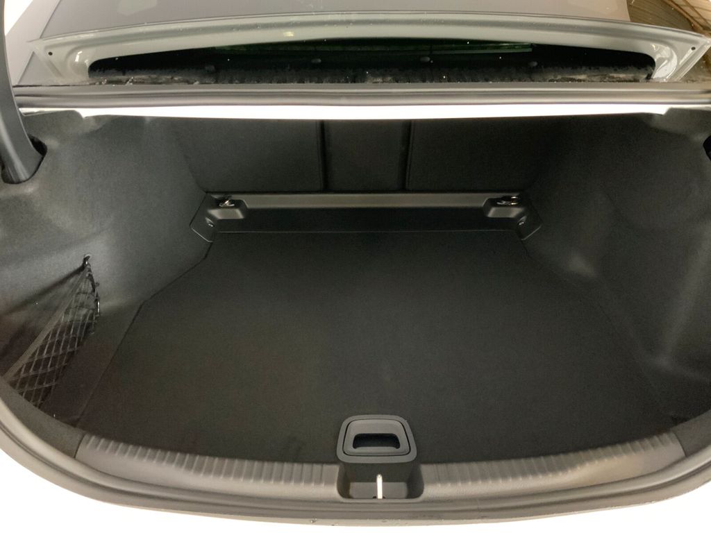 Mercedes-Benz C 220 2025