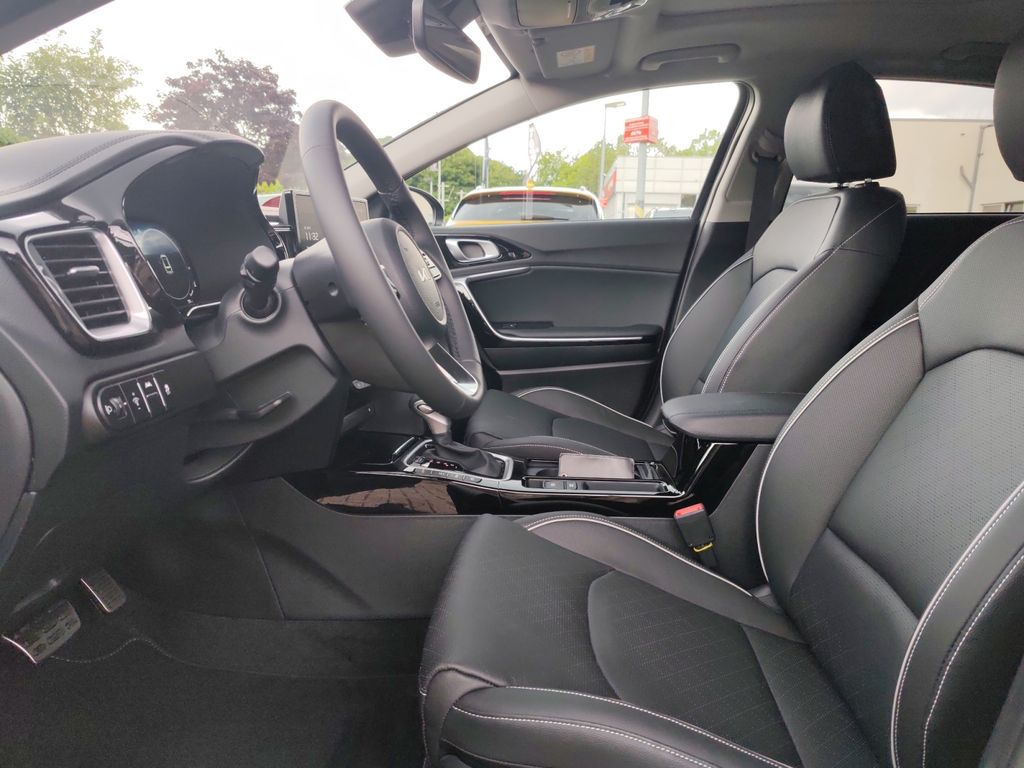 Kia cee'd / Ceed 2025