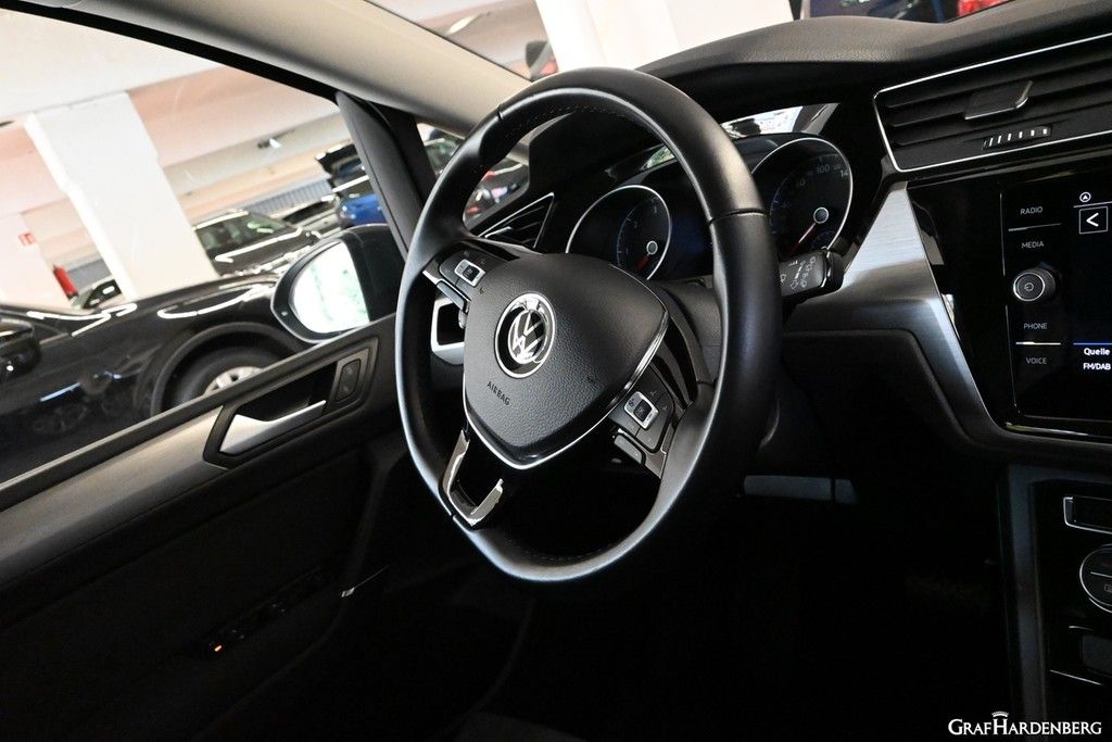 Volkswagen Touran 2023