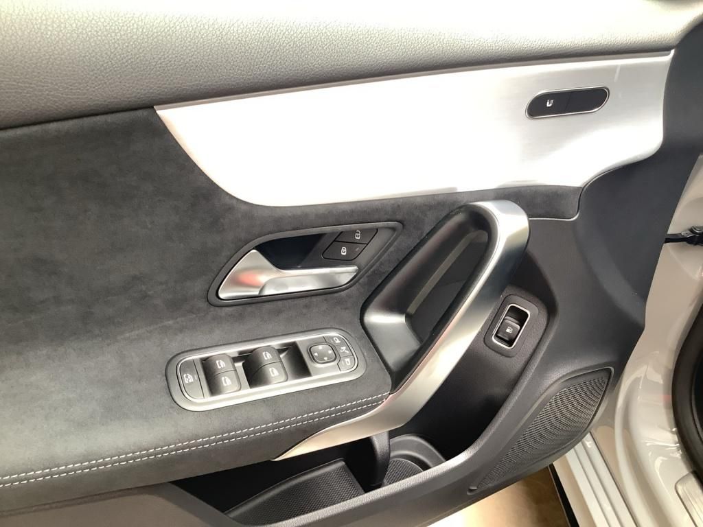Mercedes-Benz A 250 2025
