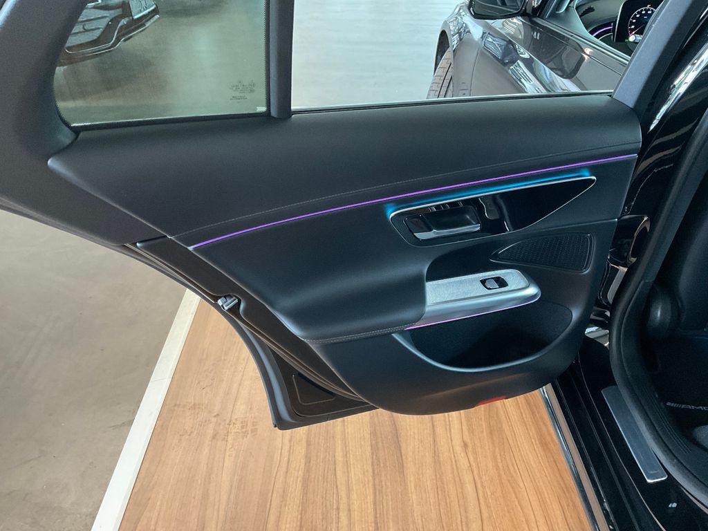 Mercedes-Benz E 220 2024