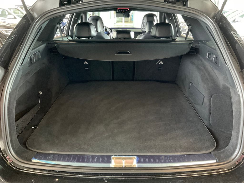 Mercedes-Benz E 220 2024