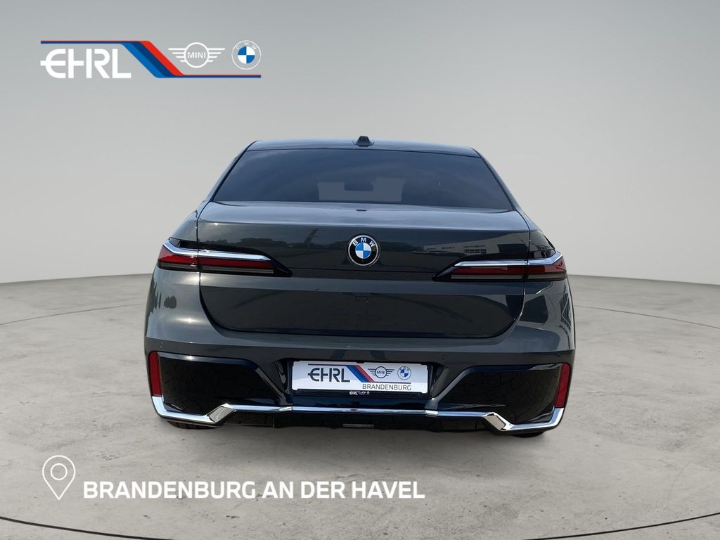 BMW 740 2024