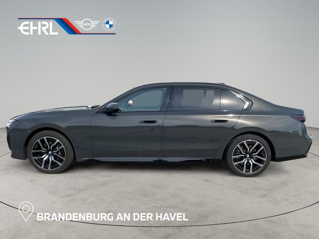 BMW 740 2024