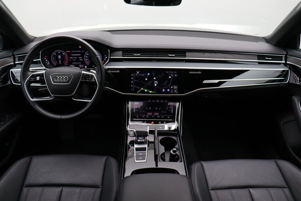 Audi A8 2023