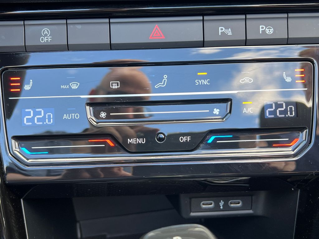 Volkswagen T-Roc 2024