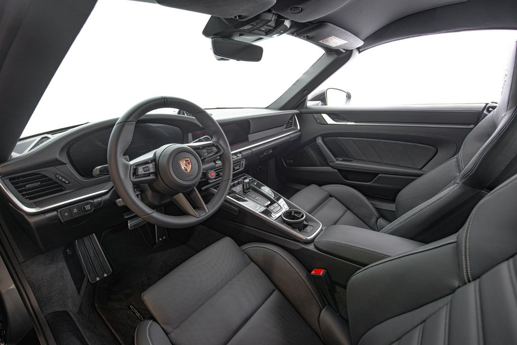 Porsche 992 2025