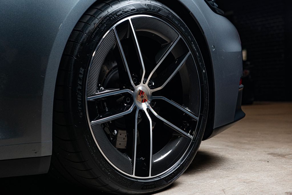 Porsche 992 2025