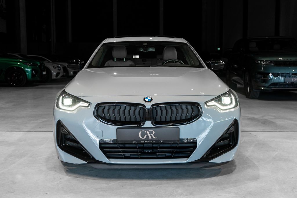 BMW M240i 2023