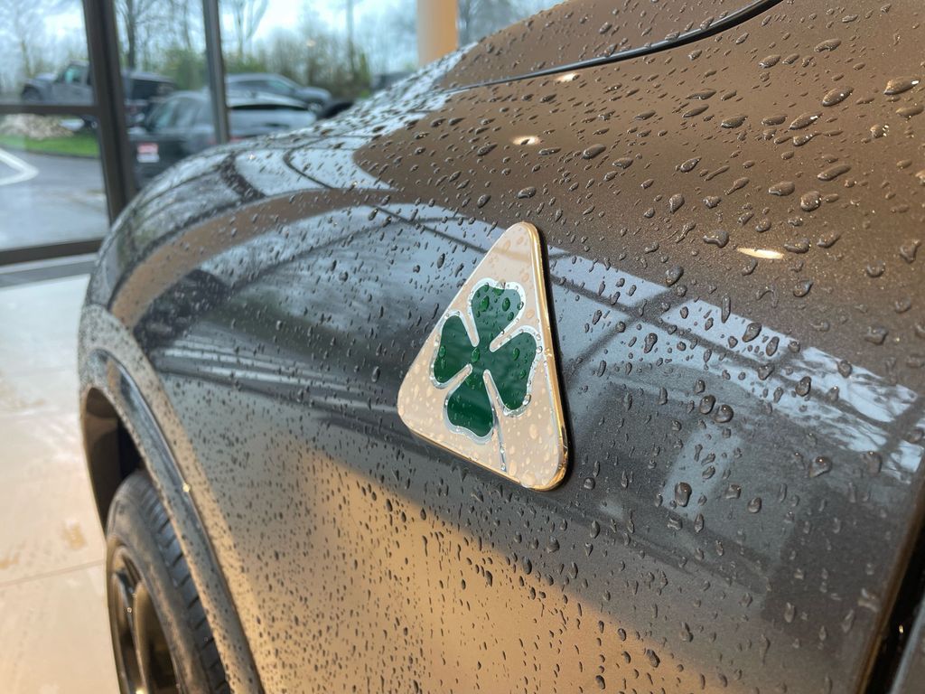 Alfa Romeo Stelvio 2023