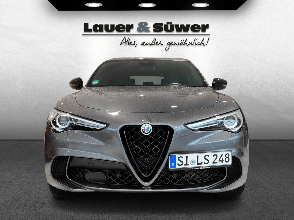 Alfa Romeo Stelvio 2023